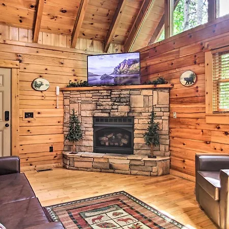 Romantic Pigeon Forge Log Cabin With Hot Tub! Sevierville Exterior photo